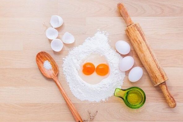 准备一盘以鸡蛋为主的饮食，以消除多余的体重